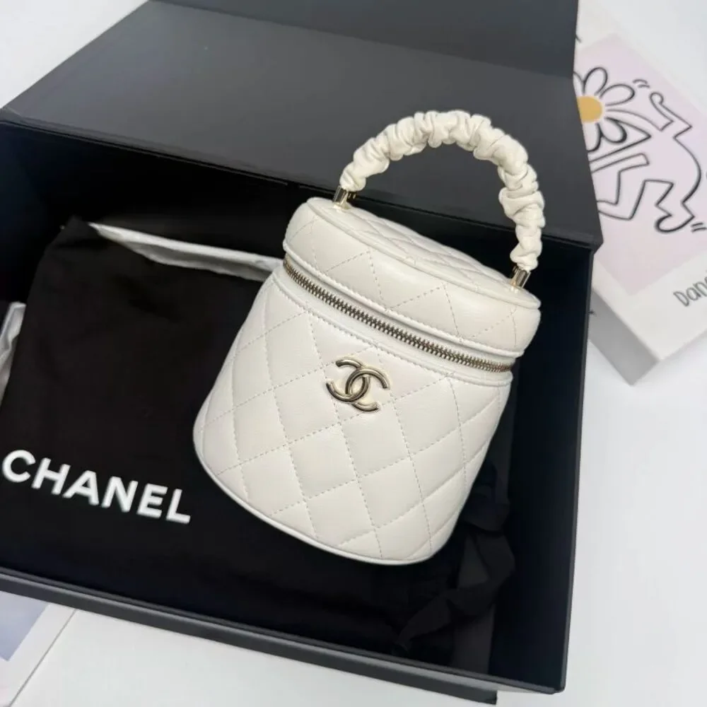 Chanel Women Pre-Loved Bag Very Good Condition